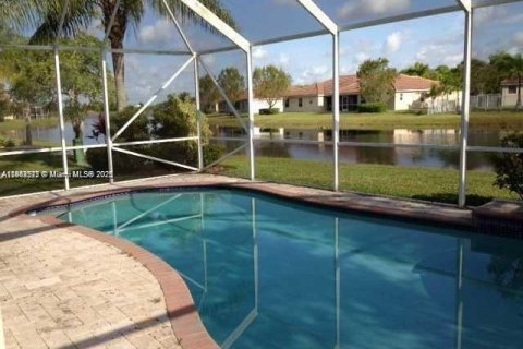 Villa ou maison à louer à Weston, Floride: 4 chambres, 208.1 m2 № 1890810 - photo 14