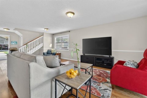 Townhouse in Tampa, Florida 3 bedrooms, 130.43 sq.m. № 2144868 - photo 6