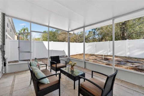Townhouse in Tampa, Florida 3 bedrooms, 130.43 sq.m. № 2144868 - photo 24