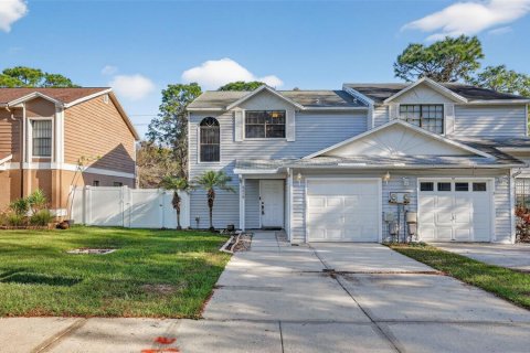 Townhouse in Tampa, Florida 3 bedrooms, 130.43 sq.m. № 2144868