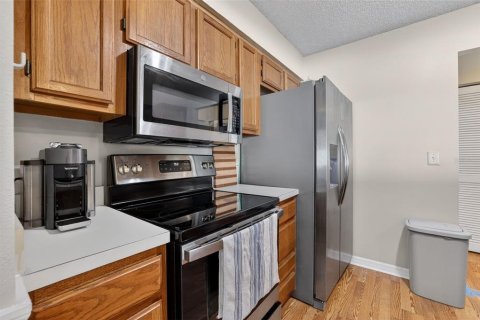 Townhouse in Tampa, Florida 3 bedrooms, 130.43 sq.m. № 2144868 - photo 9