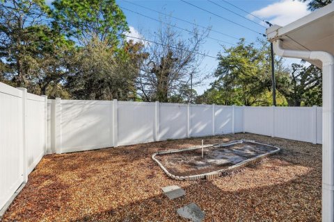 Townhouse in Tampa, Florida 3 bedrooms, 130.43 sq.m. № 2144868 - photo 27