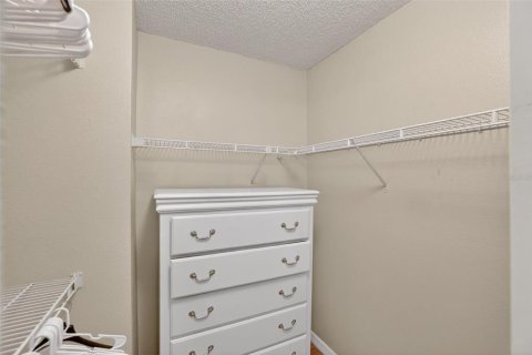 Townhouse in Tampa, Florida 3 bedrooms, 130.43 sq.m. № 2144868 - photo 22