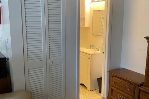 Propiedad comercial en venta en Okeechobee, Florida, 5 dormitorios, 213.68 m2 № 1685488 - foto 19