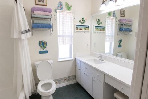 House in Weeki Wachee, Florida 4 bedrooms, 263.94 sq.m. № 2231221 - photo 21