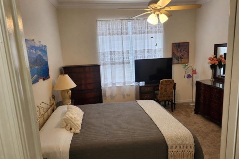 House in Weeki Wachee, Florida 4 bedrooms, 263.94 sq.m. № 2231221 - photo 28