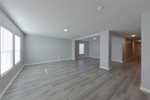 Villa ou maison à louer à Cape Coral, Floride: 4 chambres, 153.29 m2 № 2115352 - photo 8