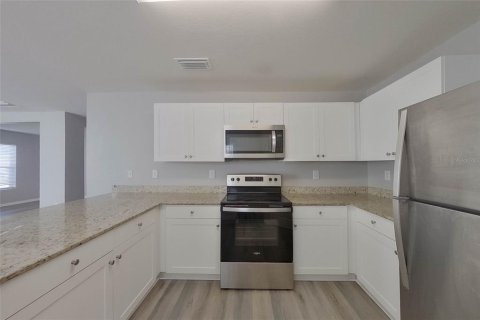 Villa ou maison à louer à Cape Coral, Floride: 4 chambres, 153.29 m2 № 2115352 - photo 10