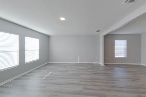 Villa ou maison à louer à Cape Coral, Floride: 4 chambres, 153.29 m2 № 2115352 - photo 7
