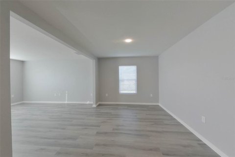 Villa ou maison à louer à Cape Coral, Floride: 4 chambres, 153.29 m2 № 2115352 - photo 3
