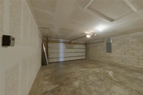 Villa ou maison à louer à Cape Coral, Floride: 4 chambres, 153.29 m2 № 2115352 - photo 24