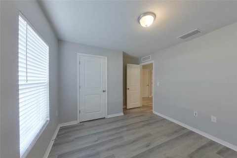 Villa ou maison à louer à Cape Coral, Floride: 4 chambres, 153.29 m2 № 2115352 - photo 20