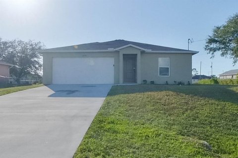 Casa en Cape Coral, Florida 4 dormitorios, 153.29 m2 № 2115352