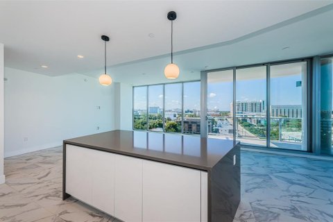 Condo in Saint Petersburg, Florida, 3 bedrooms  № 1313476 - photo 18