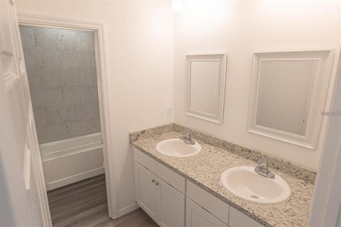 Casa en venta en Palm Bay, Florida, 4 dormitorios, 157.47 m2 № 2207172 - foto 13