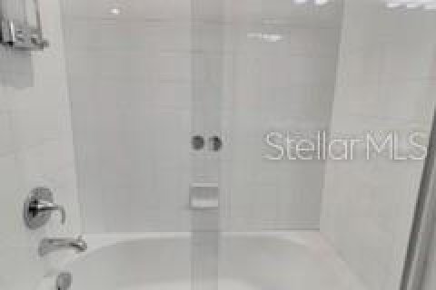 Condo in Kissimmee, Florida, 2 bedrooms  № 1754474 - photo 13