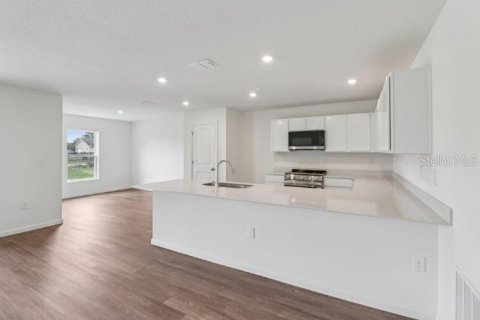 Villa ou maison à vendre à Haines City, Floride: 4 chambres, 168.25 m2 № 2284998 - photo 12