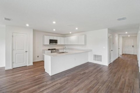 Villa ou maison à vendre à Haines City, Floride: 4 chambres, 168.25 m2 № 2284998 - photo 13