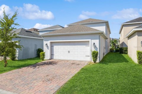 House in STOREY PARK in Orlando, Florida 4 bedrooms, 231.42 sq.m. № 1682930 - photo 28