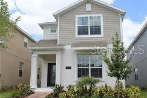 House in STOREY PARK in Orlando, Florida 4 bedrooms, 231.42 sq.m. № 1682930 - photo 1