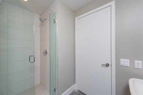 Copropriété à vendre à Miami, Floride: 2 chambres, 120.12 m2 № 1844193 - photo 5