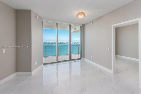 Copropriété à vendre à Miami, Floride: 2 chambres, 120.12 m2 № 1844193 - photo 8