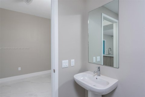 Copropriété à vendre à Miami, Floride: 2 chambres, 120.12 m2 № 1844193 - photo 6