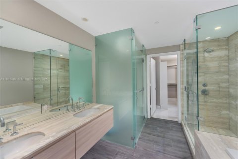 Copropriété à vendre à Miami, Floride: 2 chambres, 120.12 m2 № 1844193 - photo 17