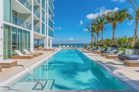 Copropriété à vendre à Miami, Floride: 2 chambres, 120.12 m2 № 1844193 - photo 25