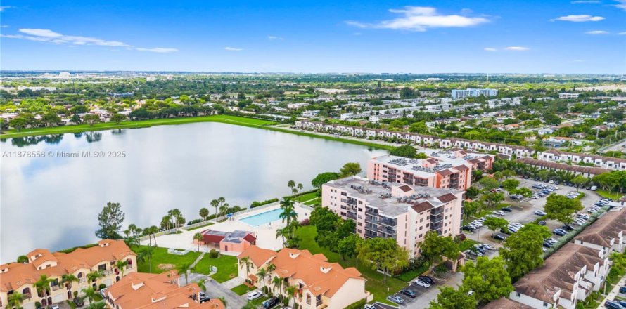 Condo à Miami, Floride, 2 chambres № 1921754