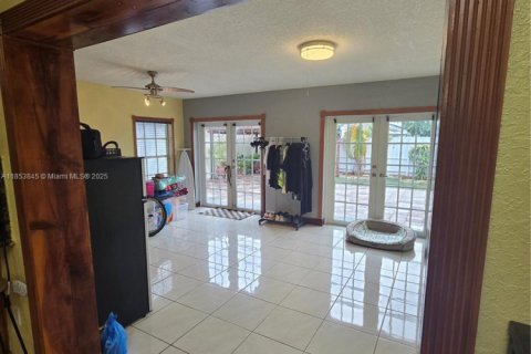 Купить виллу или дом в Майами, Флорида 4 спальни, 177.91м2, № 1963167 - фото 11