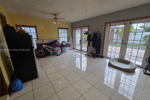 Купить виллу или дом в Майами, Флорида 4 спальни, 177.91м2, № 1963167 - фото 10