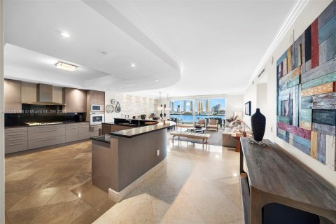 Condo in Aventura, Florida, 3 bedrooms  № 1762473 - photo 14