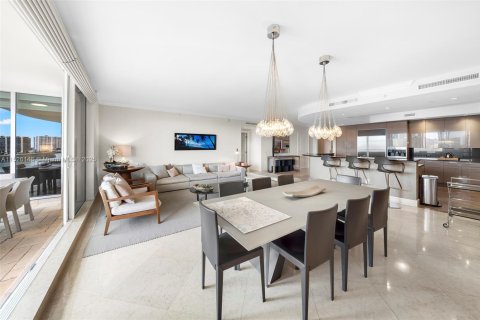 Condo in Aventura, Florida, 3 bedrooms  № 1762473 - photo 11