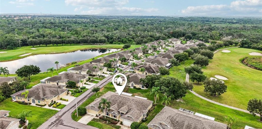 Condo à Sun City Center, Floride, 2 chambres  № 2266513