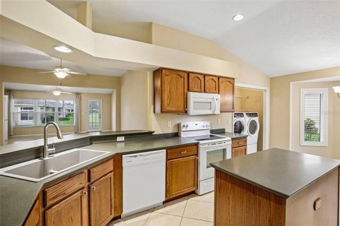 Copropriété à vendre à Sun City Center, Floride: 2 chambres, 172.33 m2 № 2266513 - photo 16