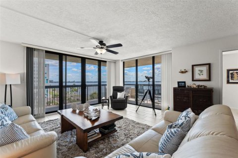 Copropriété à vendre à Tampa, Floride: 2 chambres, 139.73 m2 № 1899507 - photo 8