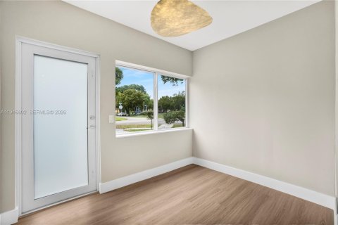 Villa ou maison à vendre à Miami, Floride: 3 chambres, 119.57 m2 № 2003907 - photo 18