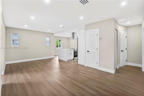 Villa ou maison à vendre à Miami, Floride: 3 chambres, 119.57 m2 № 2003907 - photo 29