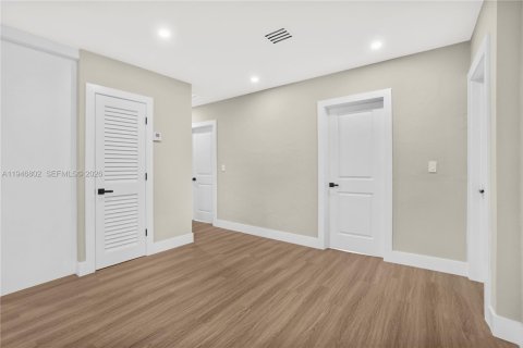 Villa ou maison à vendre à Miami, Floride: 3 chambres, 119.57 m2 № 2003907 - photo 24