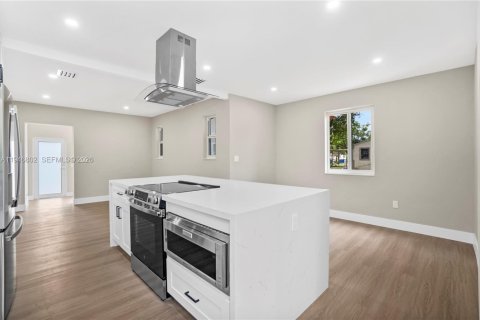 Villa ou maison à vendre à Miami, Floride: 3 chambres, 119.57 m2 № 2003907 - photo 8