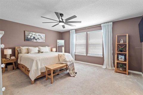 House in Orlando, Florida 4 bedrooms, 224.45 sq.m. № 2266930 - photo 25