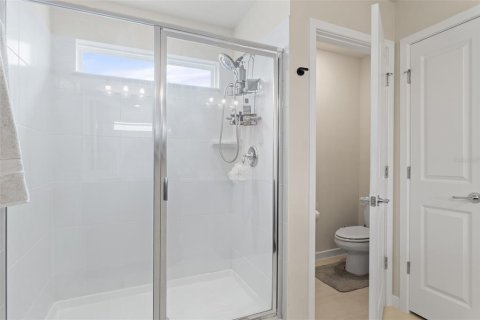 House in Orlando, Florida 4 bedrooms, 224.45 sq.m. № 2266930 - photo 27