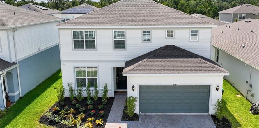 House in Orlando, Florida 4 bedrooms, 224.45 sq.m. № 2266930
