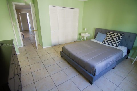 Apartamento en alquiler en Miami Beach, Florida, 1 dormitorio, 51.1 m2 № 1937054 - foto 9