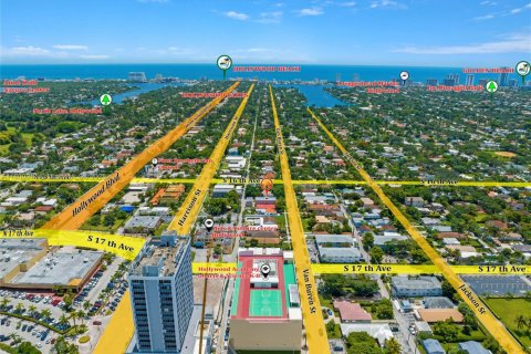 Commercial property in Hollywood, Florida 469.9 sq.m. № 1696490 - photo 29