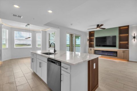Copropriété à louer à Bradenton, Floride: 2 chambres, 107.4 m2 № 2398445 - photo 6