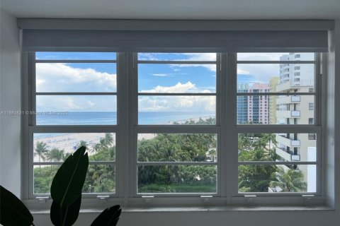 Copropriété à louer à Miami Beach, Floride: 2 chambres, 110.55 m2 № 1931108 - photo 21