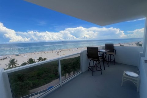 Copropriété à louer à Miami Beach, Floride: 2 chambres, 110.55 m2 № 1931108 - photo 3