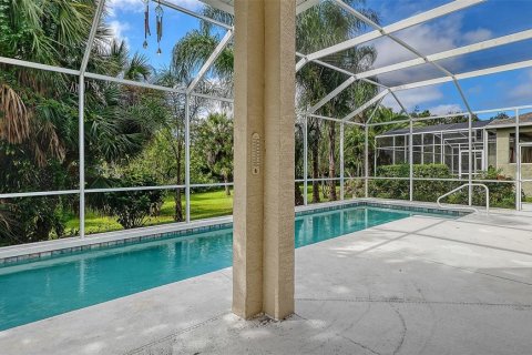 House in Sarasota, Florida 3 bedrooms, 189.43 sq.m. № 2391137 - photo 8